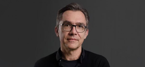 "From ideas to instruments": Prof. Jürgen Popp on the power of strategic partnerships, AI-enhanced photonics, and citizen science