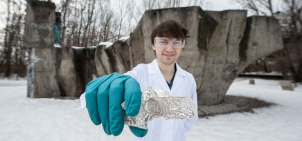 Nature-inspired novel route shaping nanocrystals