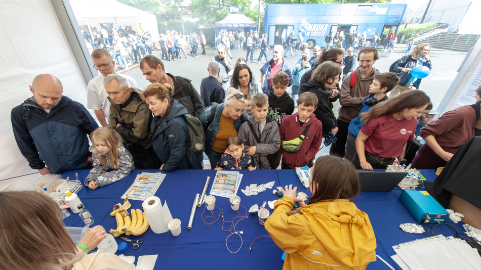 IChF at the 29th Science Picnic at the National Stadium in Warsaw